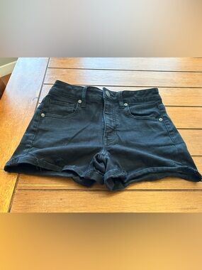Women’s American eagle shorts